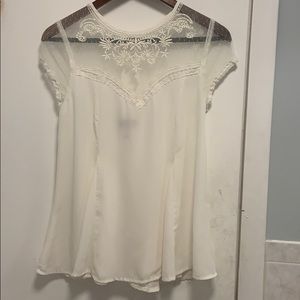 Short sleeve white blouse